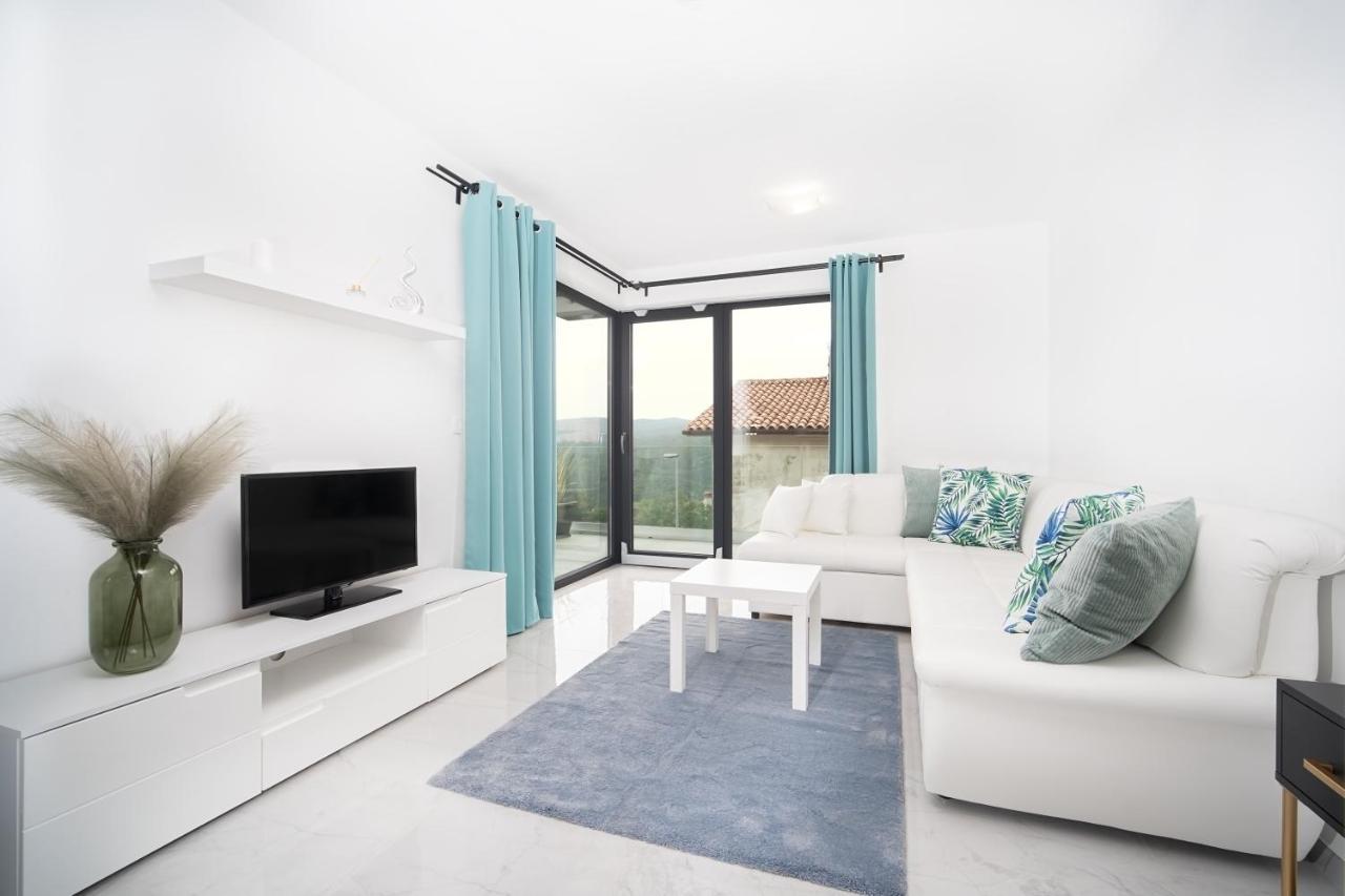 Villa Apartments Lela Rabac Exterior foto