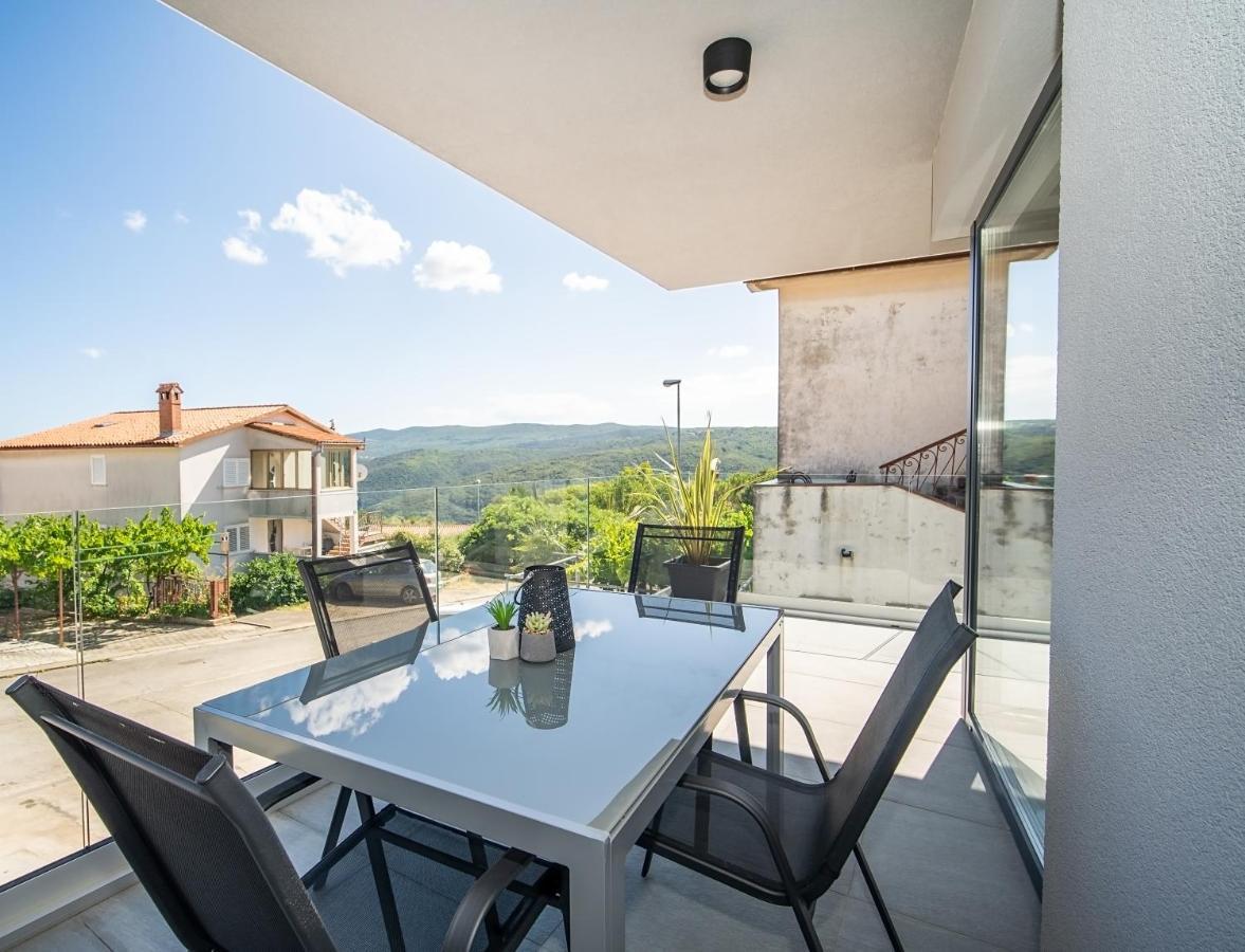 Villa Apartments Lela Rabac Exterior foto